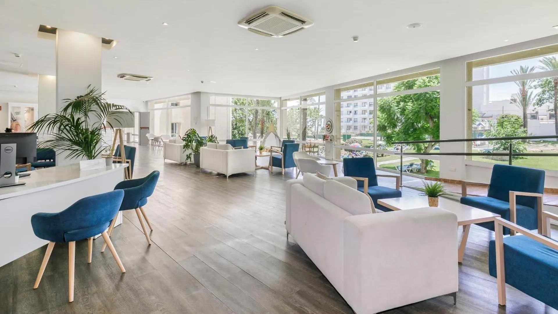 Sol 3711 By Ivi Real Estate Lejlighed Torremolinos 0*,  Spanien
